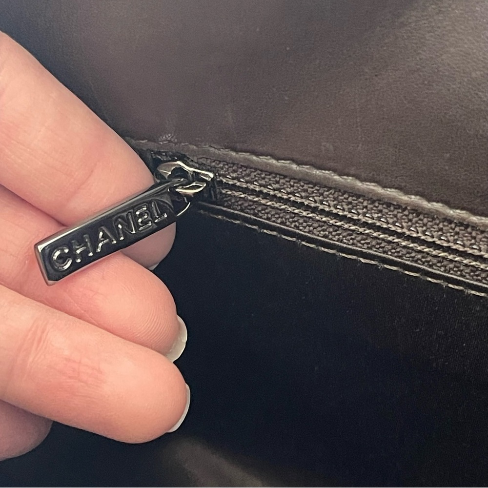 Authentic CHANEL Lambskin Double Chain Single Flap Maxi Size Handbag - Picture 12 of 16